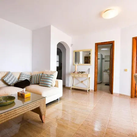 Book Jet - Front Beach 2 Bedroom Lejlighed *