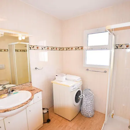 Book Jet - Front Beach 2 Bedroom * 科斯塔卡玛