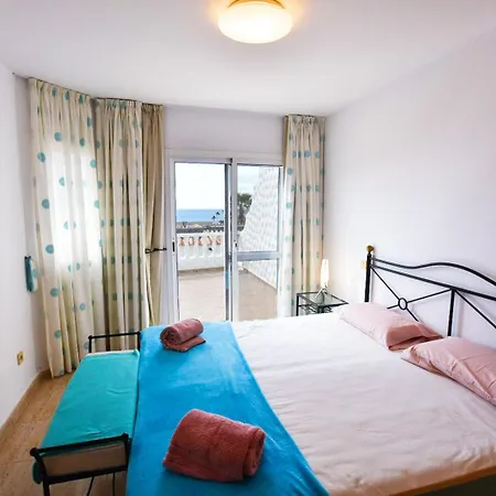 Book Jet - Front Beach 2 Bedroom *