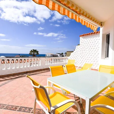 Book Jet - Front Beach 2 Bedroom *
